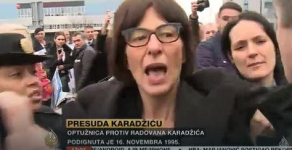 Artman: Drže me sa ratnim zločincima