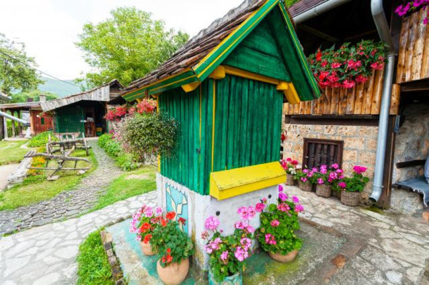 Ista cijena kuća i polovnih auta