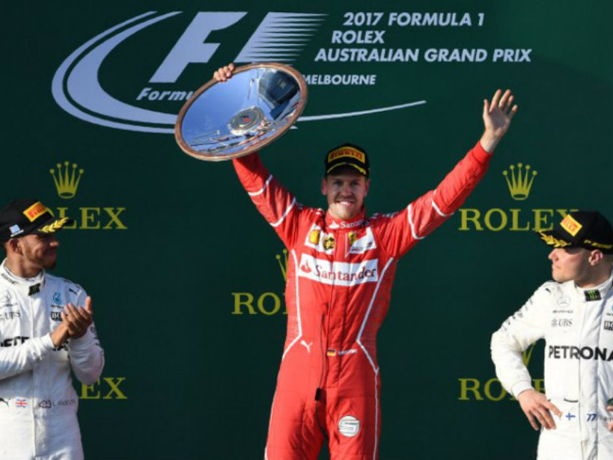 F1: Mercedes napravio grešku, Fetel osvojio Australiju!