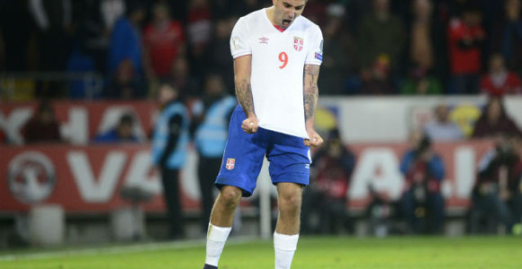 Zbog Mitrovića: Posrnuli velikan treći put ruši ostrvski rekord u visini transfera?!