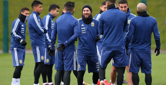 Sampaoli: Mesi ima na glavu prislonjen pištolj...