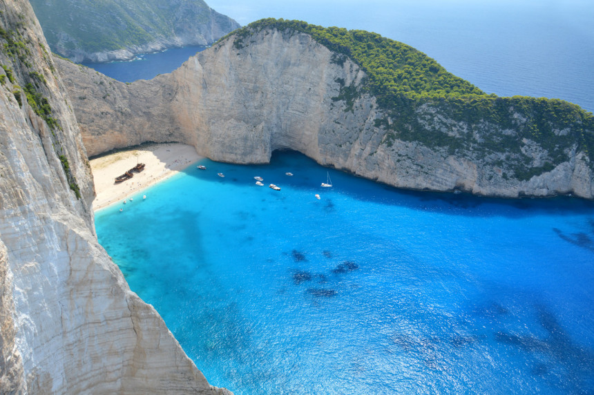 До даљег забрањен приступ једној од најљепших грчких плажа