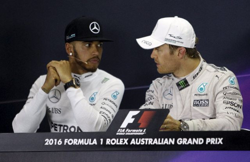 F1: Ko to tamo favorizuje Hamiltona?!