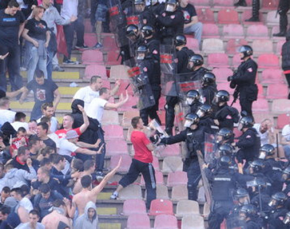 Zvezda do kraja bez publike, kažnjen i Partizan!