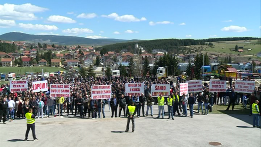 Ljuti: Sindikalci će blokirati put?