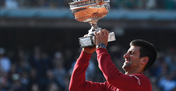 Rolan Garos: Novak brani trofej i "napada" 2,1 milion evra!