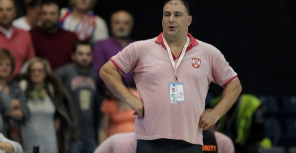 Dejan Savić - evo zašto mu je stomak toliki!