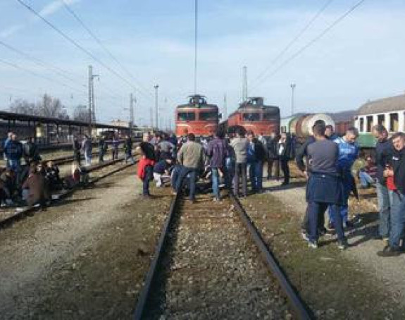 Uprava Željeznica popušta radnicima 
