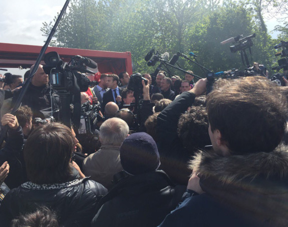 Debakl Makrona "kod kuće"