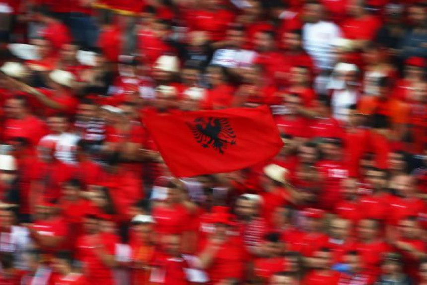 Da li Albanija treba da ide u EU