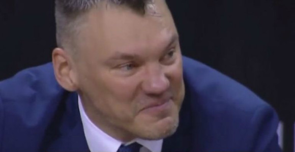 Video: Ko kaže da muškarci ne plaču?