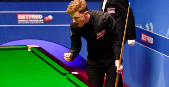 Шверцовао цигарете, па избацио О'Саливена!