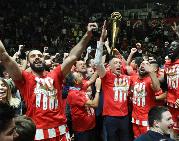 Zvezda proslavila titulu: Ovdje nam je mjesto!
