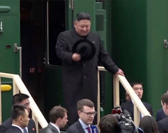 ''Otkud Kimu naše vozilo...''