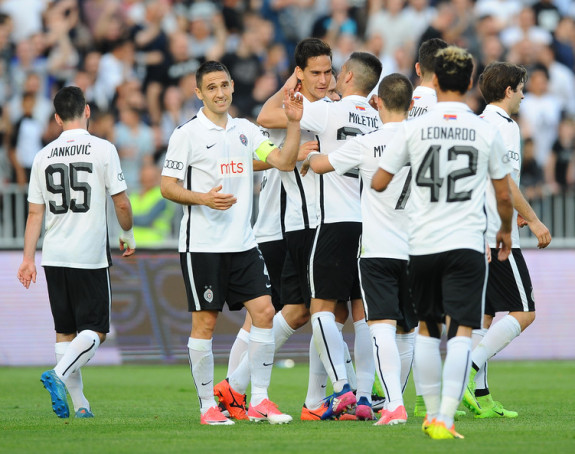 Nikolića muče povrede: Everton ne igra, a Tavamba?!