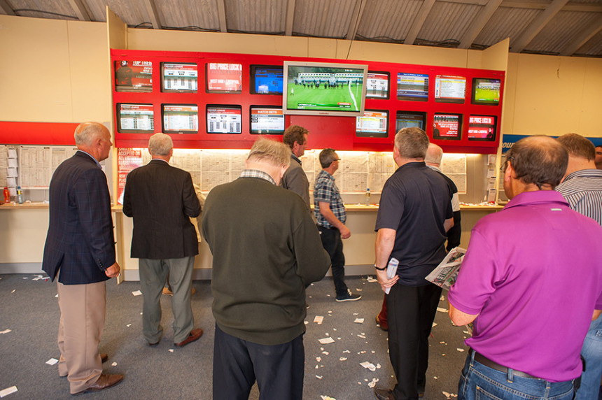 Više se kockamo nego radimo