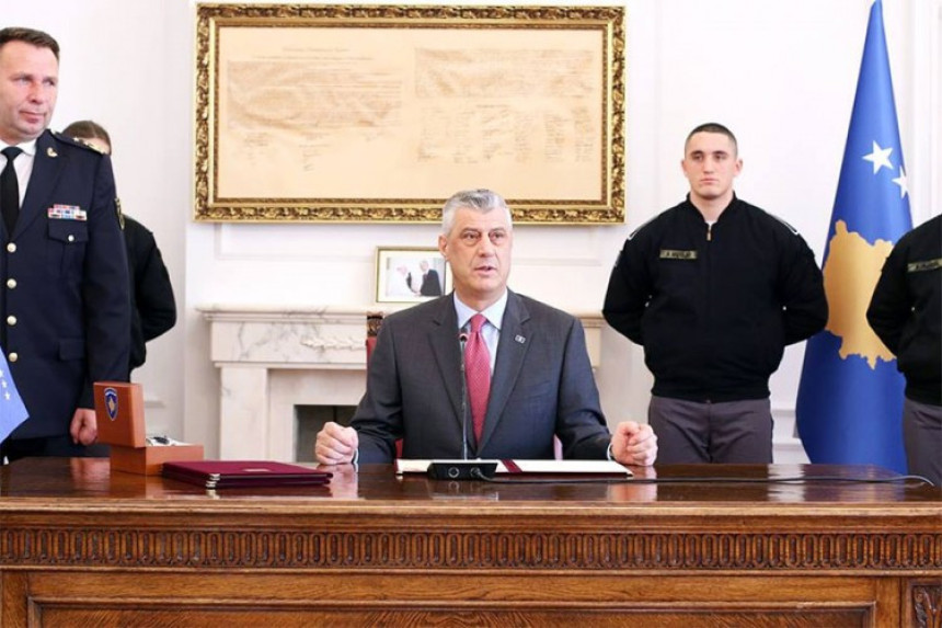 ''Svi Albanci pod jedan kišobran''