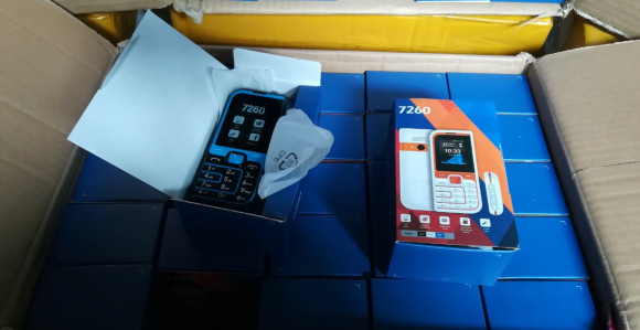 Oduzeti "lažni" mobilni telefoni