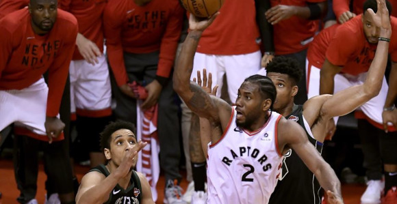 Moćni Lenard i istorijsko finale Toronta!