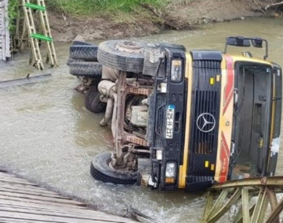 Urušio se most na rijeci Spreči