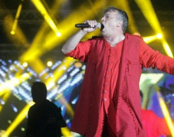 Nele u suzama prekinuo koncert