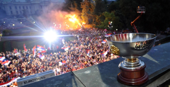 Srpkinje: Špankinje, ovo je vaše! Vratite nam 2019...!