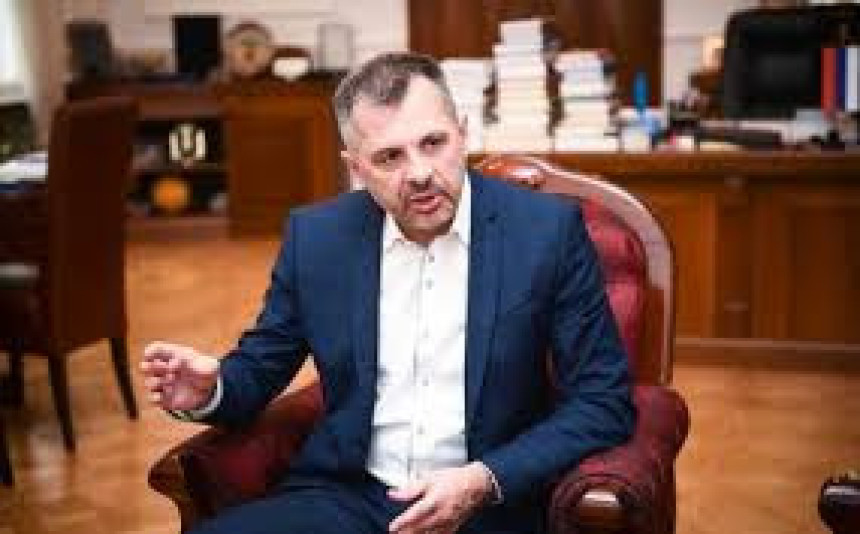 Povećanje plata ugrožava projekte 