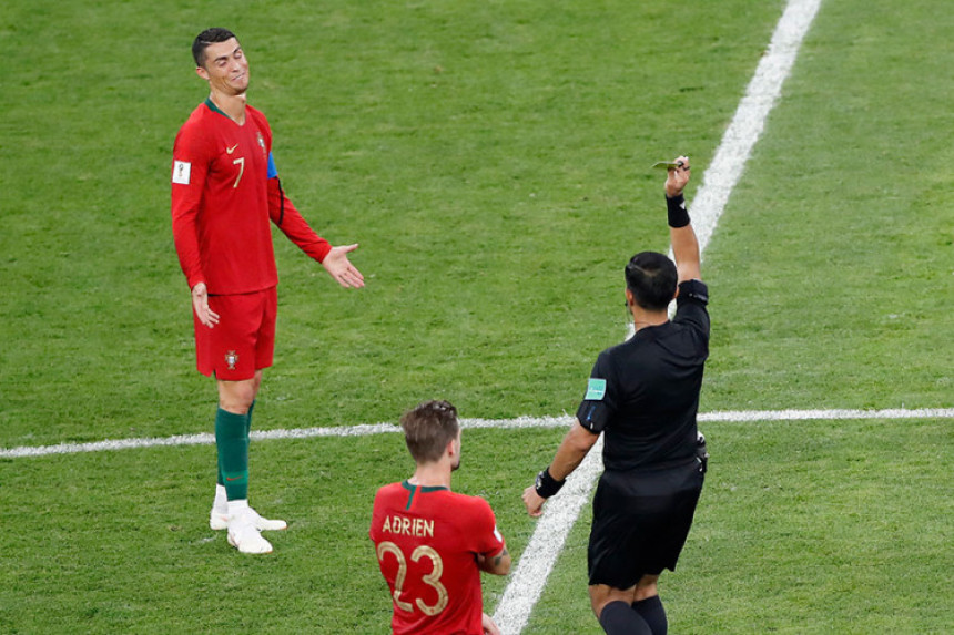 Ronaldo šakom udario Iranca