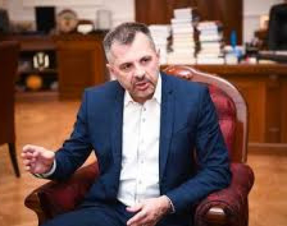 Povećanje plata ugrožava projekte 