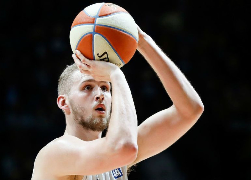 Lendejl dobio papire od Partizana, ide u Žalgiris!
