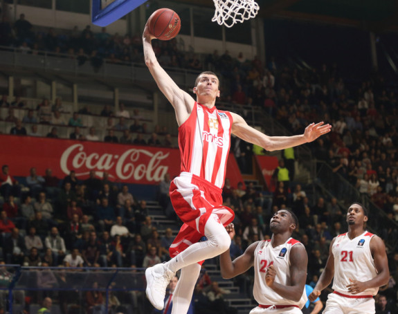 Zvezda čuva "kostur" tima!