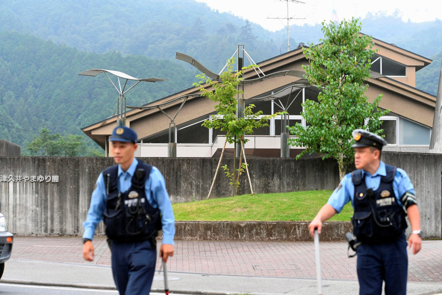 Јапан: Ножем убио 19 особа, ранио 45