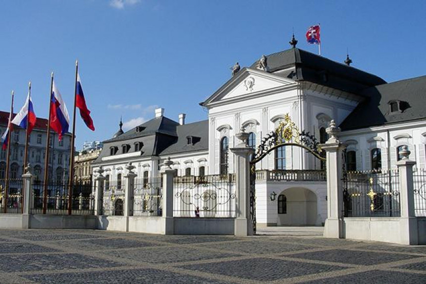 Братислава: Србин упао у Предсједничку палату