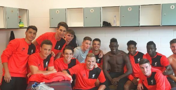 Nekad ih je gađao strelicama, a sad trenira sa njima!