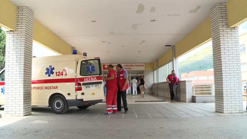 Pokušao ukrasti kola hitne pomoći