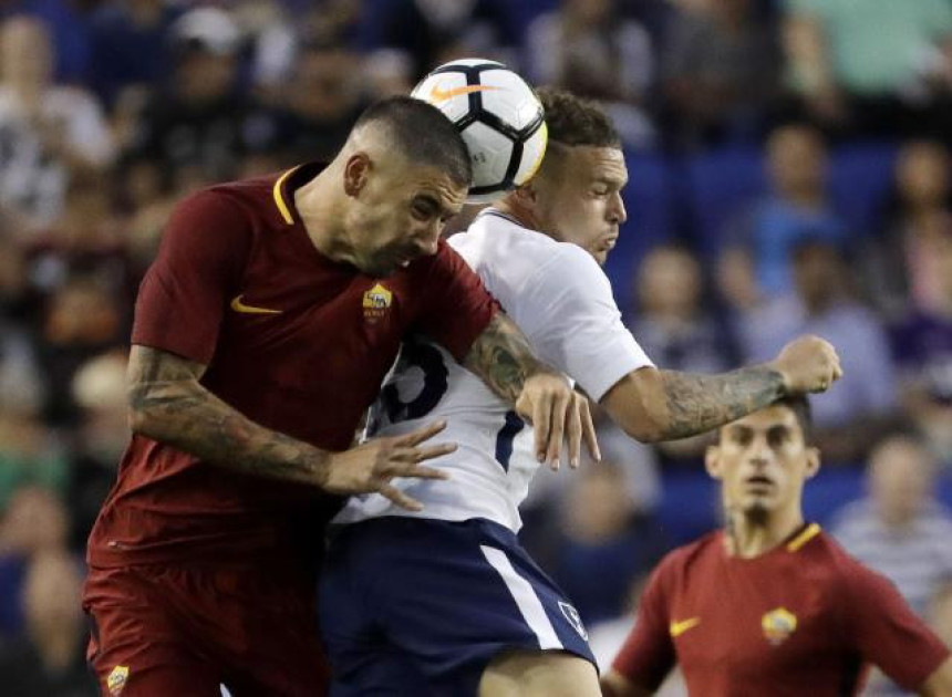 Видео: Коларов дебитовао у трилеру Роме и Тотенхема!