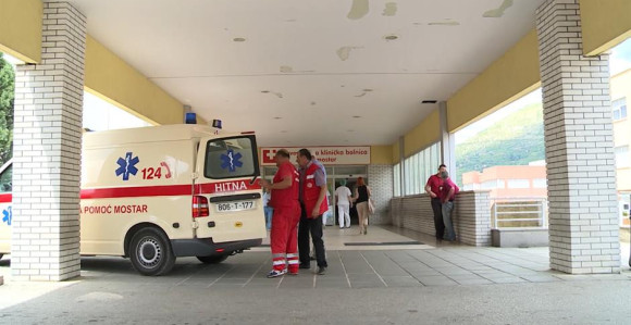 Pokušao ukrasti kola hitne pomoći