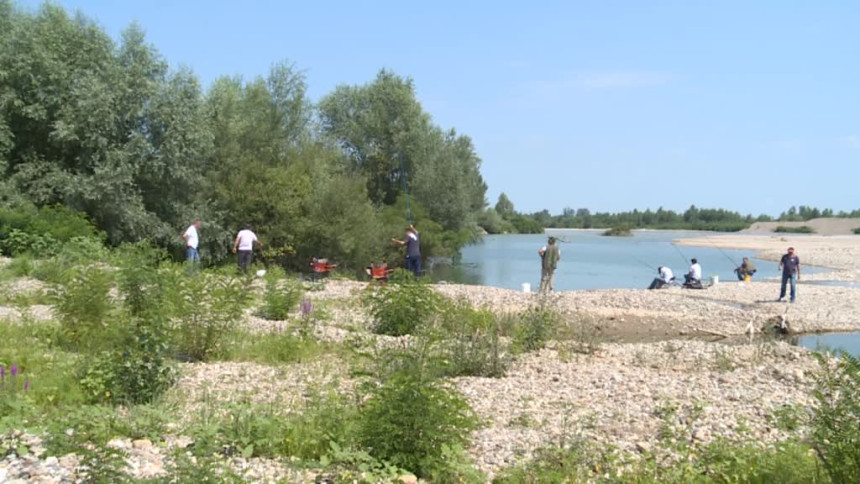 Turnir u pecanju udicom na plovak 