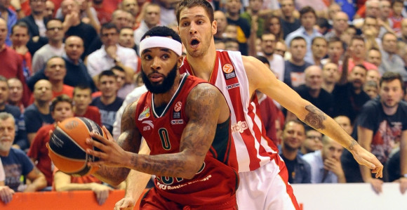 Zvezdaši ga godinama zovu, a on ide kod Saše i Tea?!