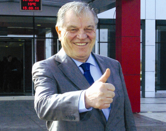 Opa! Tole Karadžić bi opet na čelo Partizana!