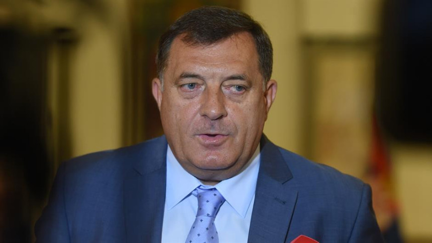 Dodik odbacuje optužbe Ivanića