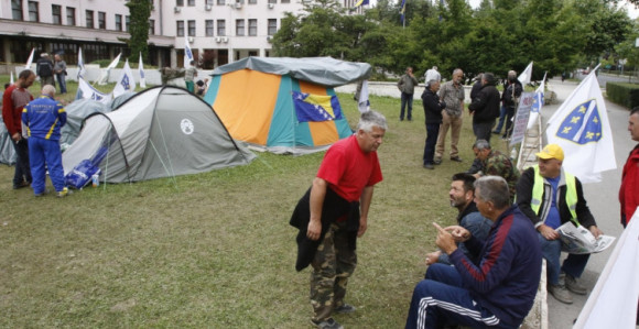 Štrajk glađu ispred Vlade FBiH