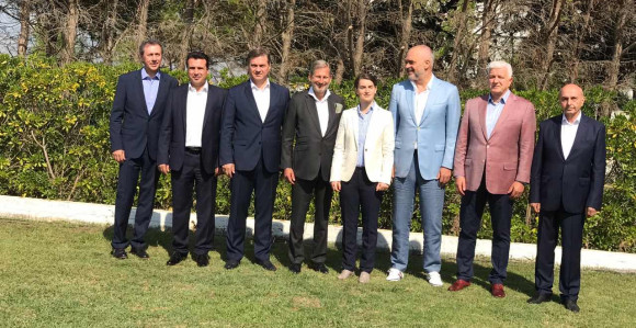 Zvizdić na sastanku u Draču 