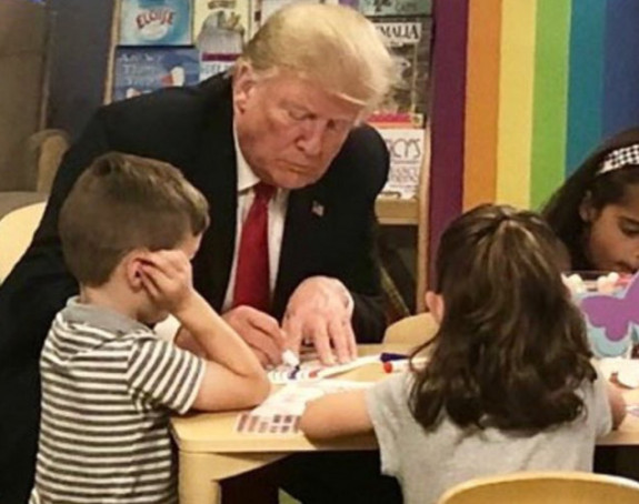 Kad Tramp oboji američku zastavu