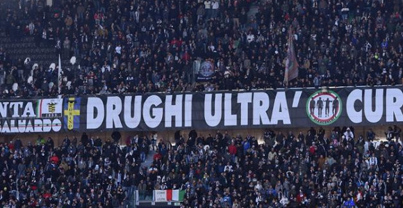 FIFA sprema revoluciju - VAR mijenja sudije?!