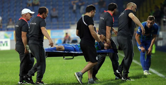 Ekipa ga zaboravila, stigao na meč, pa slomio nogu!