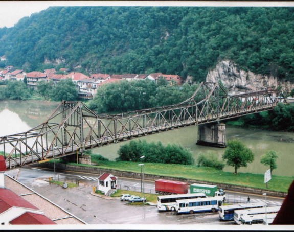 Затвара се прелаз преко моста у Зворнику