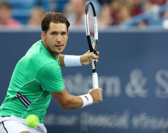 УС опен: Лајовић "почистио" Дарсиса за 2. коло!