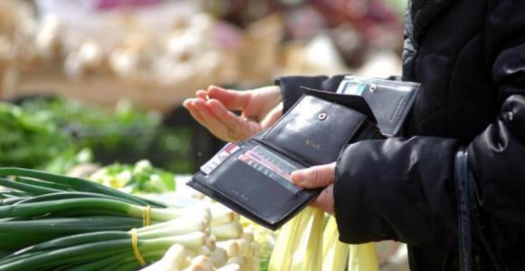 Za život u BiH bar dvije plate potrebne 