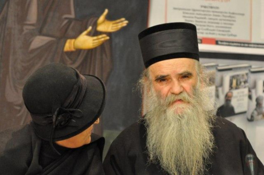 Nazvao ih volovi i dobio krivičnu 